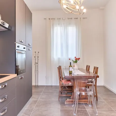 Casa Elvira Apartmán Desenzano del Garda